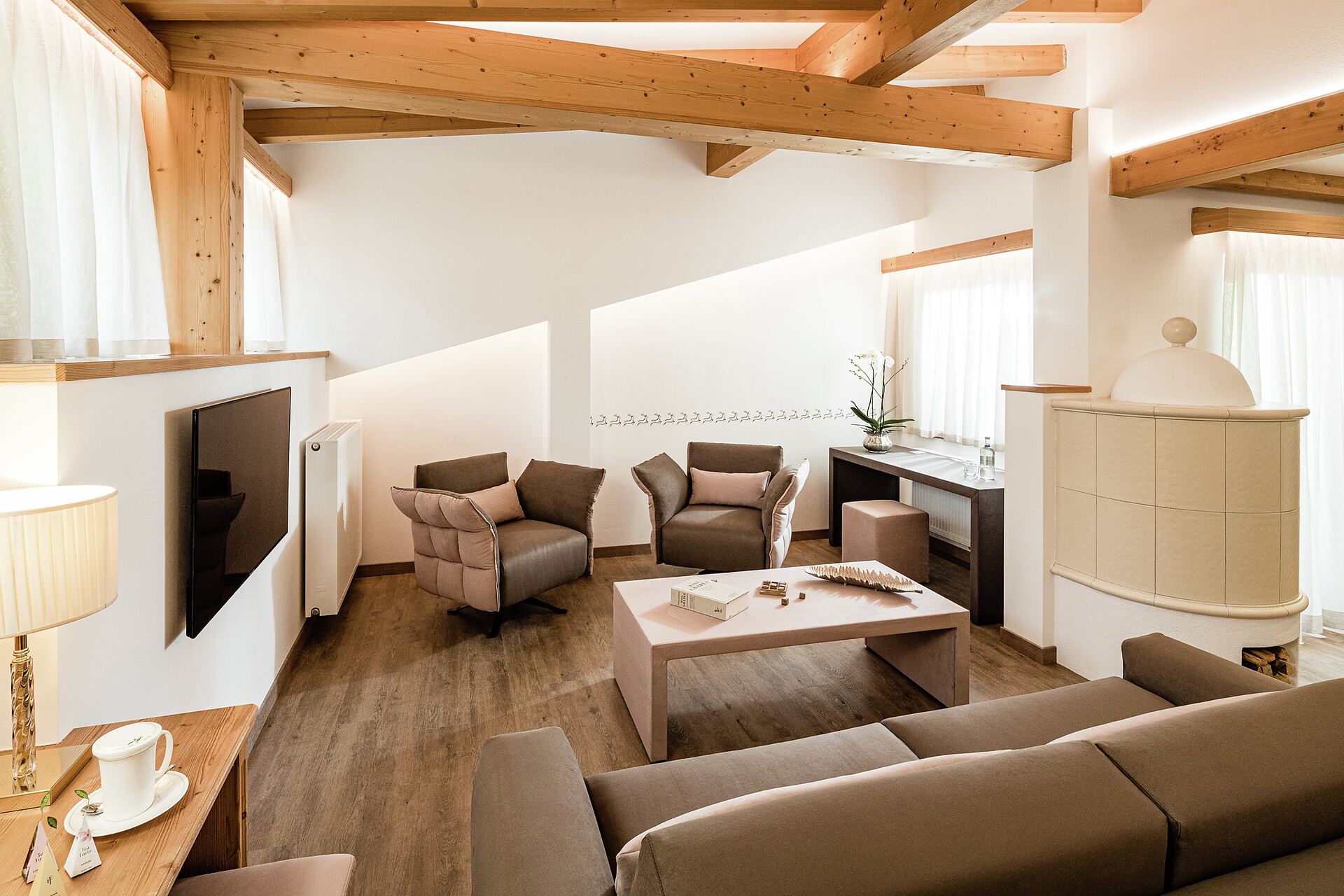 ROYAL SUITE