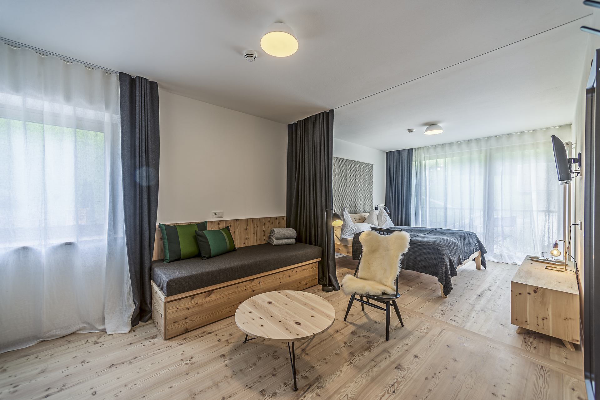 Juniorsuite mit Ost Balkon und Geislerblick