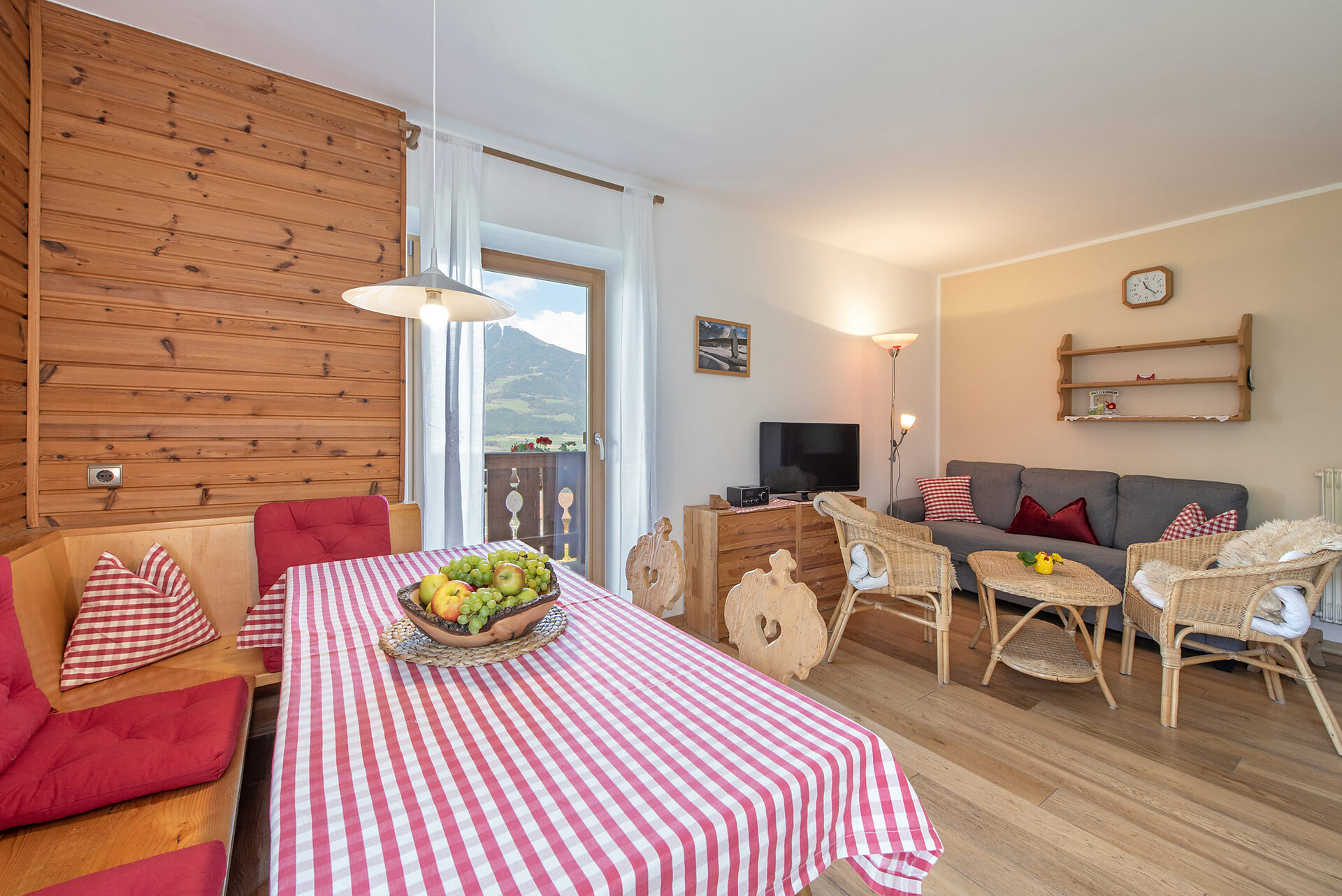 Apartment "Farm View" 2-6 Persons
