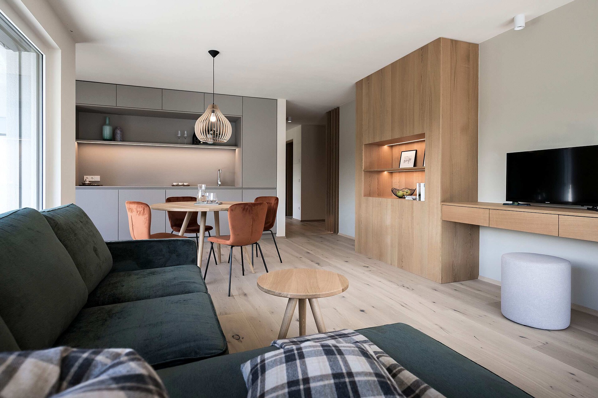Living Deluxe L