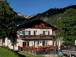 Mountain inn Gsteier