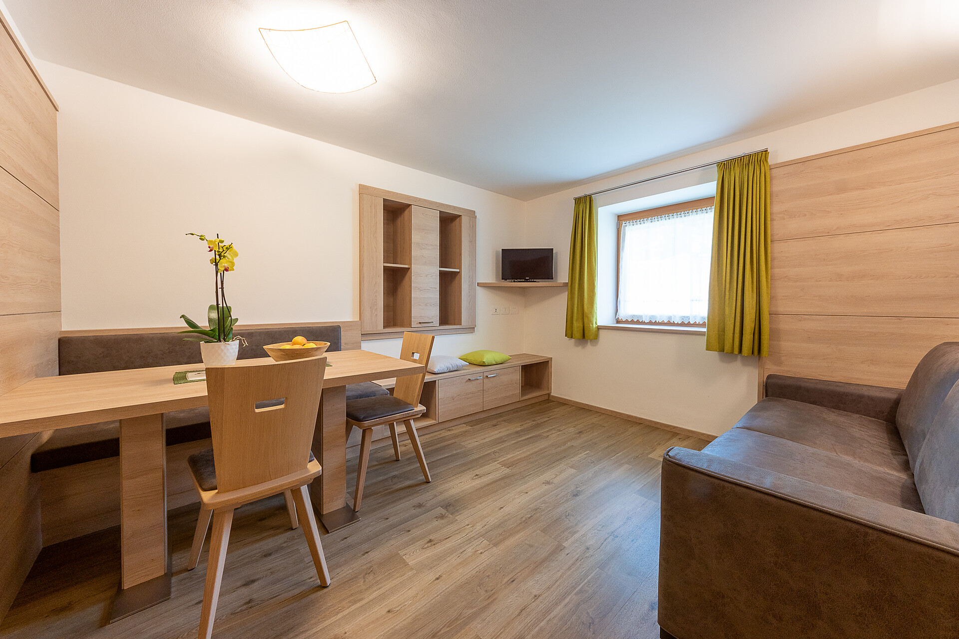 Apartment 5: Peres da füch