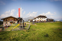 Albergo Hirzerhütte