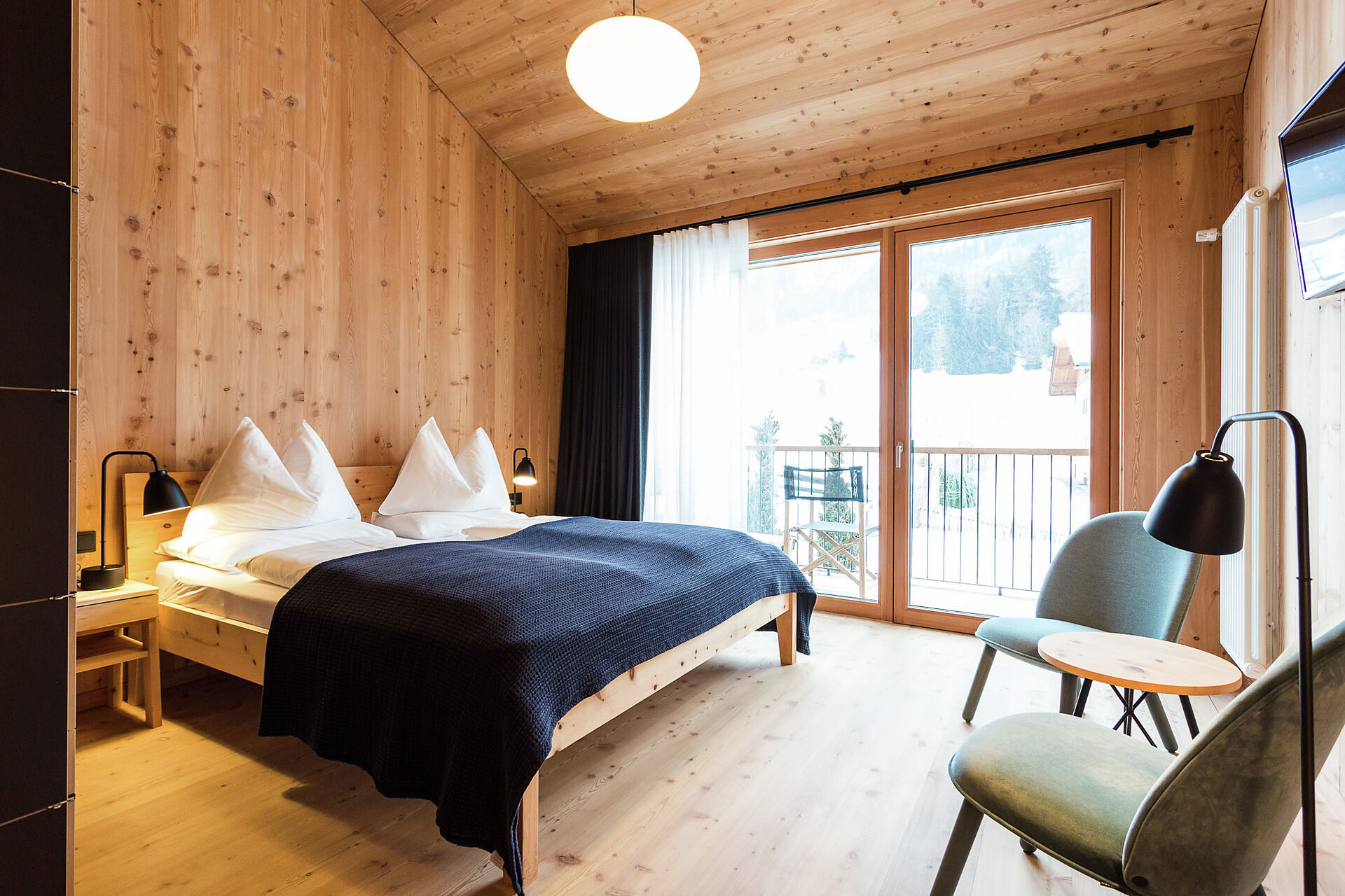 Chalet Doppelzimmer mit Ostbalkon und Geislerblick