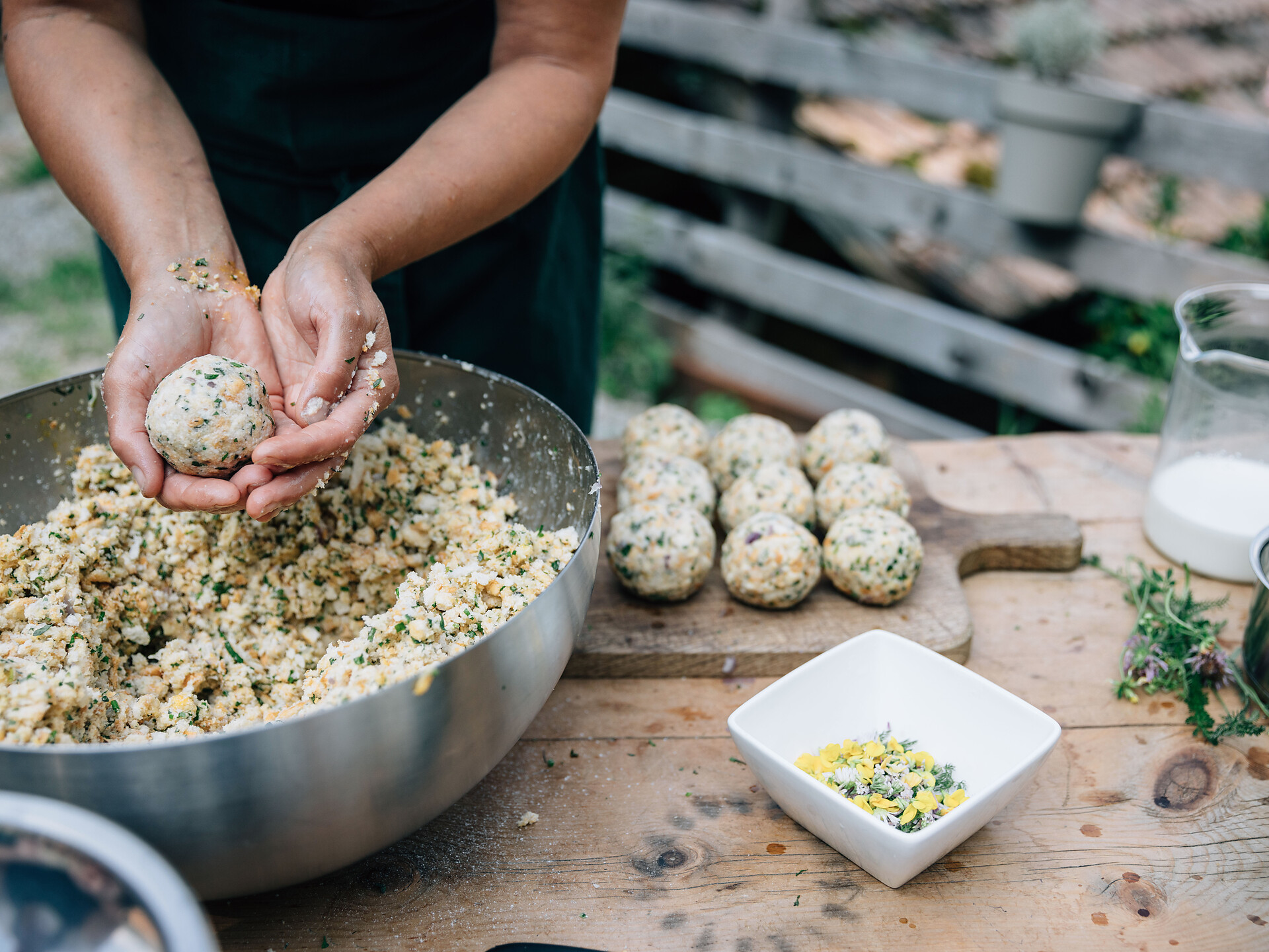 Make and savour dumplings at Schildhof Obergereuth - Meran/Merano and environs - #3 - suedtirol.info