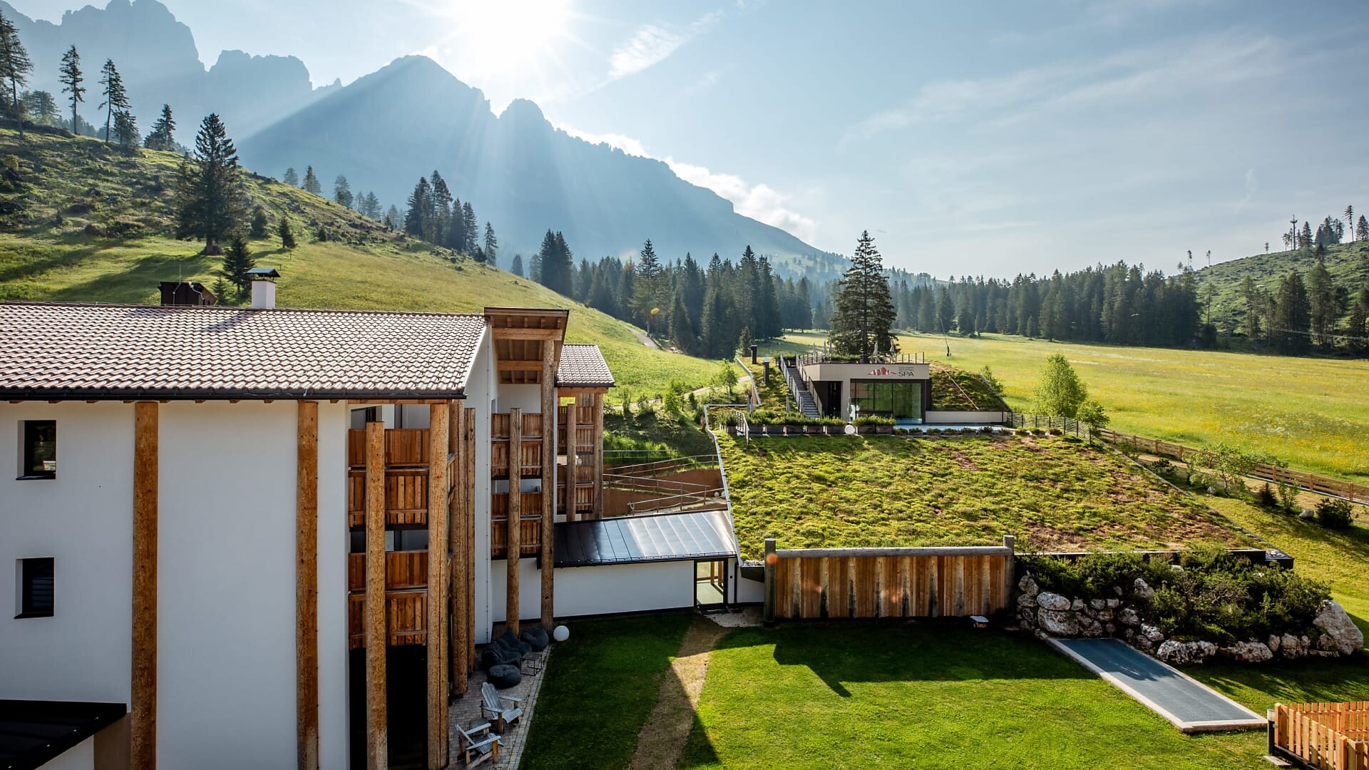 Suite Karersee with view on the Rosengarten