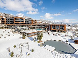 SONNENBERG-Panorama Dolomites Wellbeing
