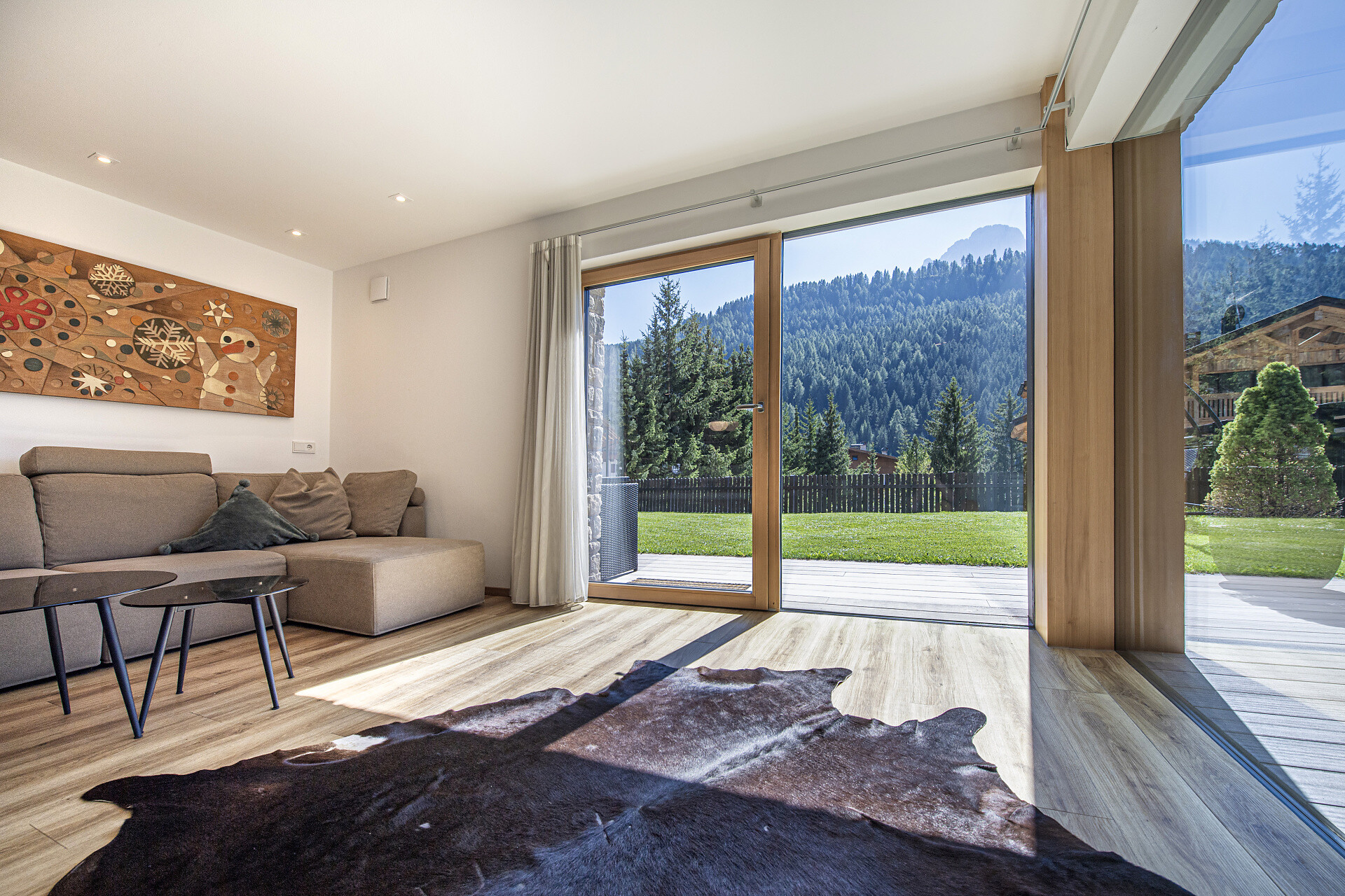 Two-bedroom apartment with garden