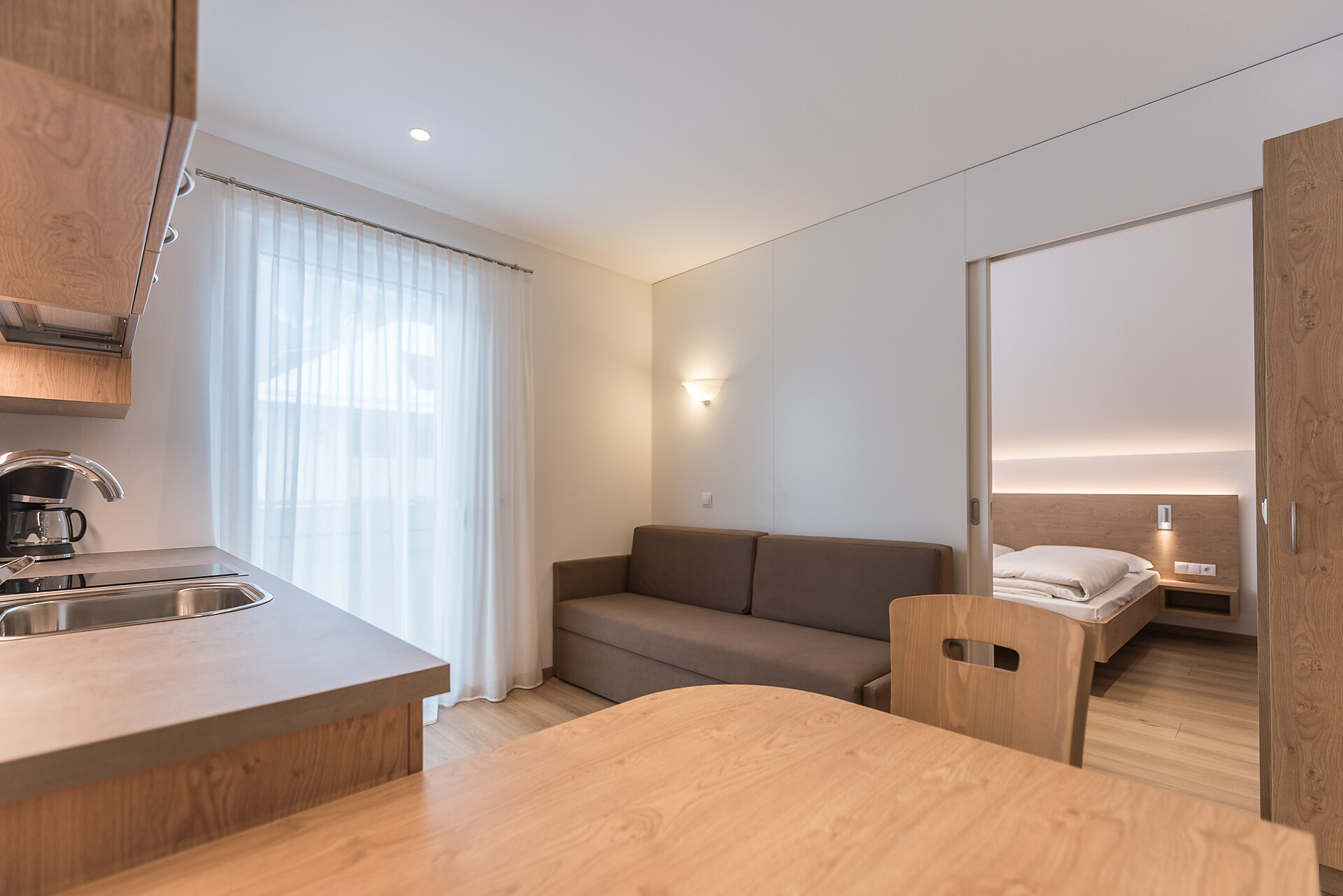 Holiday Flat B (3-4)