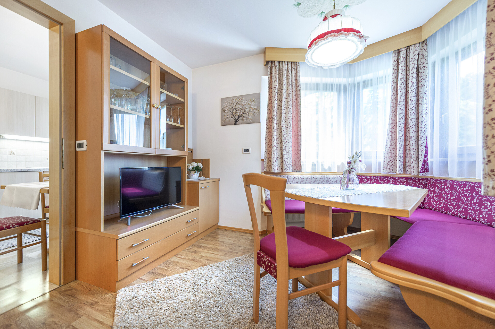 One-Bedroom Apartment with balcony
