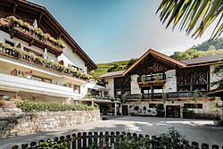 Bäcksteinerhof