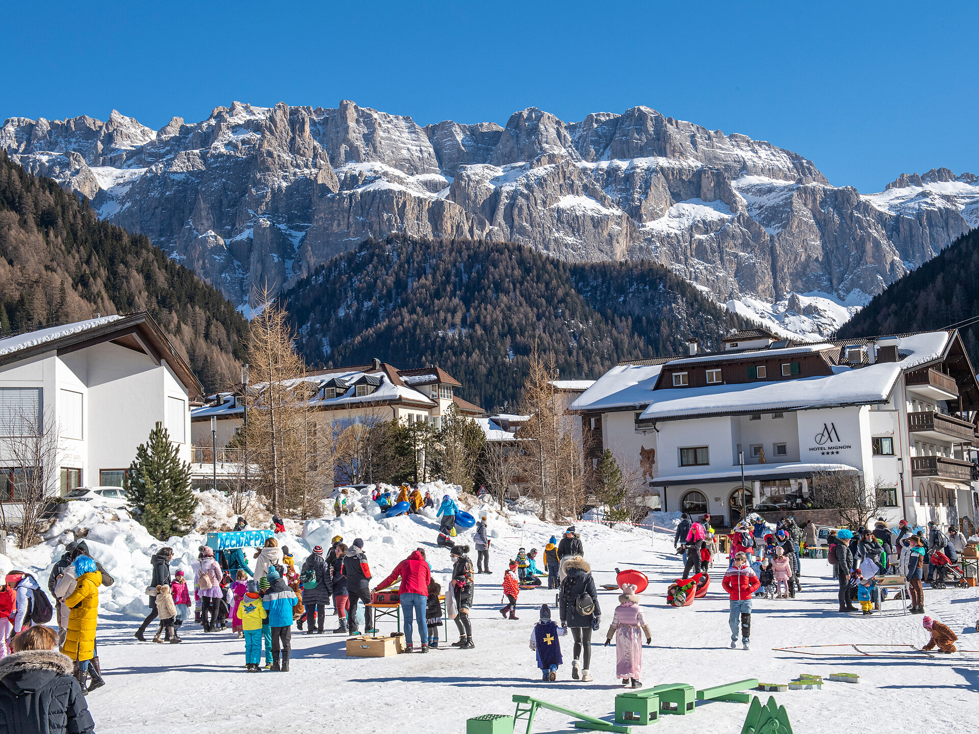Carnival-Olympic Games for Kids - Dolomites Region Val Gardena - #2 - suedtirol.info