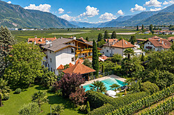 Hotel FleurAlp