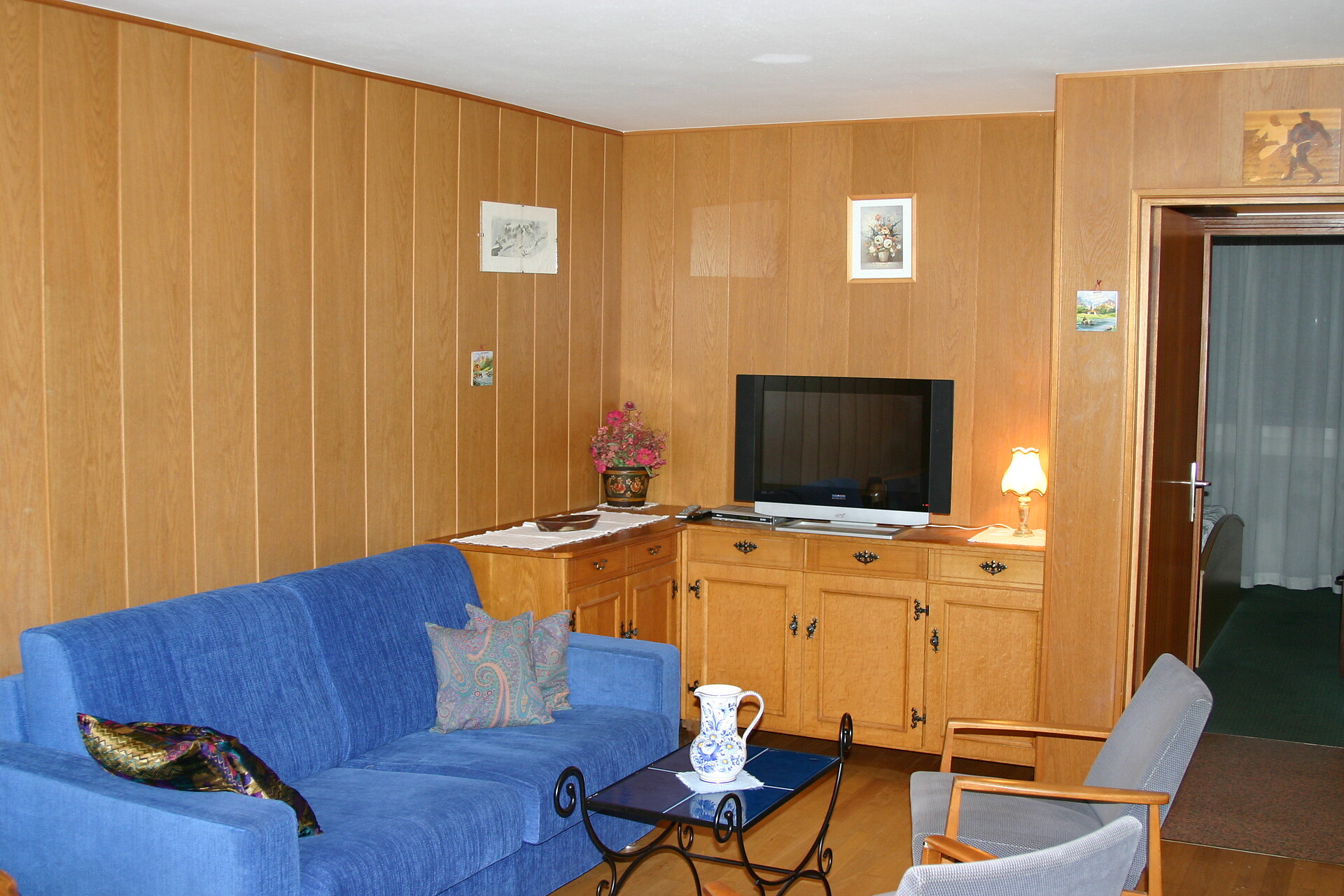 apartment 4-6 people