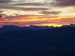 Escursione all'alba seguita da una colazione alpina