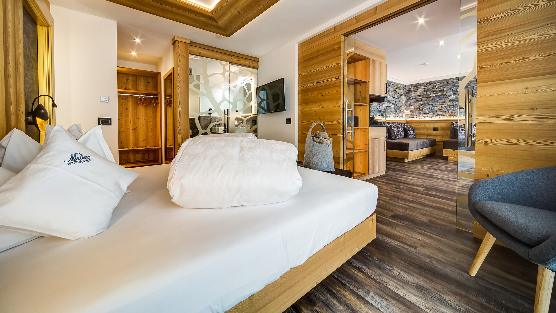 Family Deluxe Suite