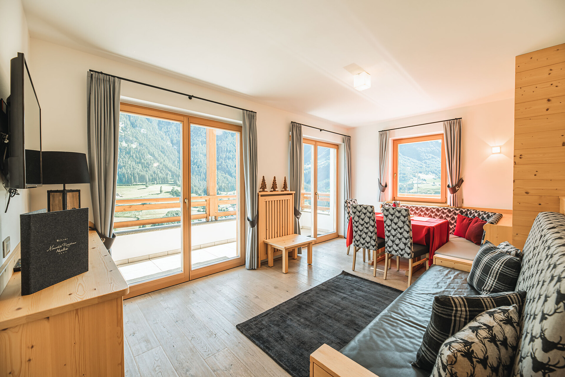 NATUR SUITE with 2 balconies and garden – 4 rooms flat