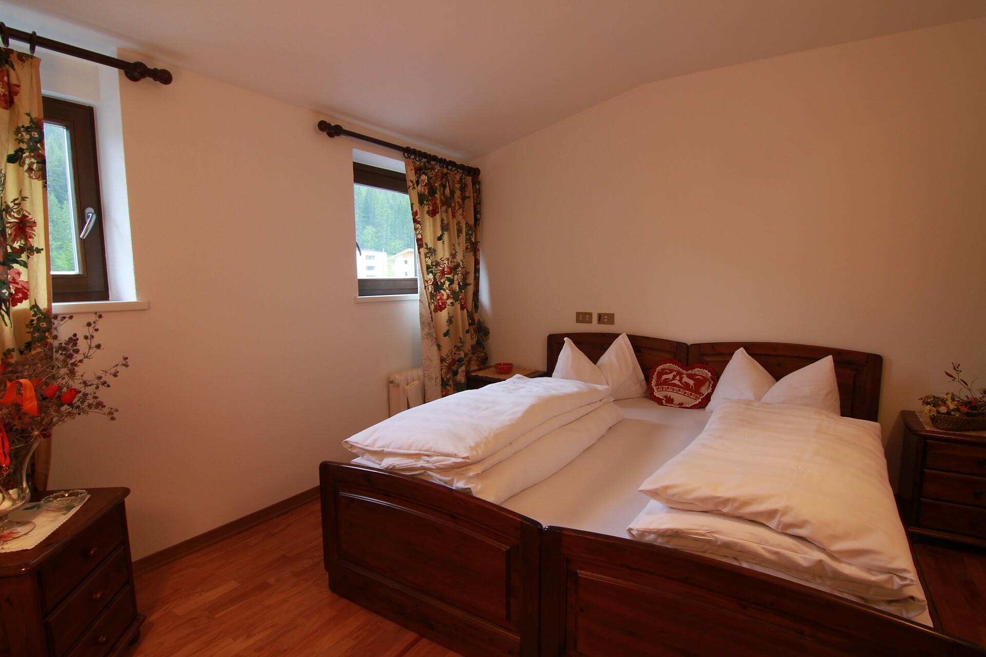 APPARTEMENT MIT 4 BETTEN