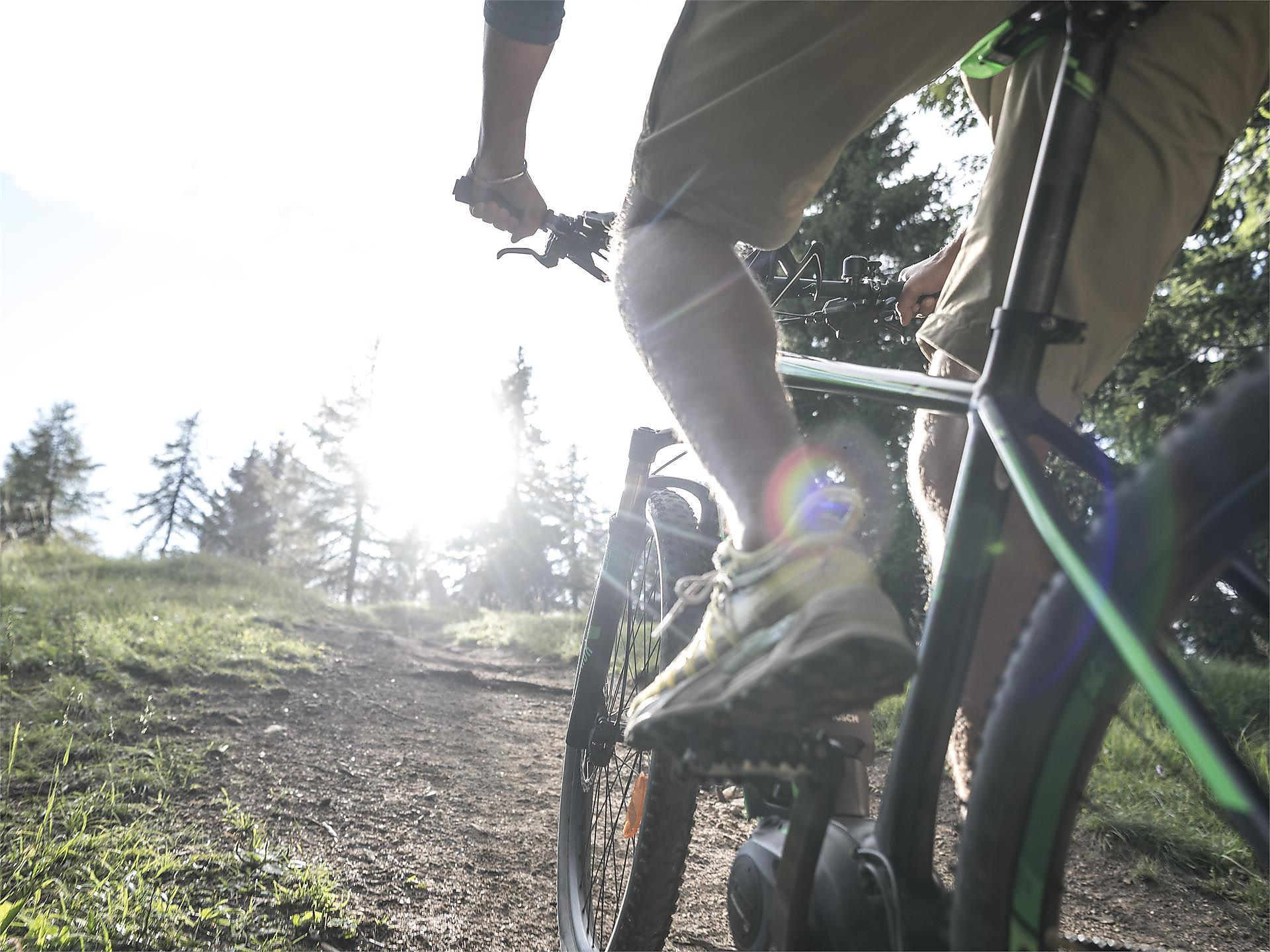 Geführte E-Bike-Dörfertour 2025 Donnerstag Kaltern an der Weinstraße 2 suedtirol.info