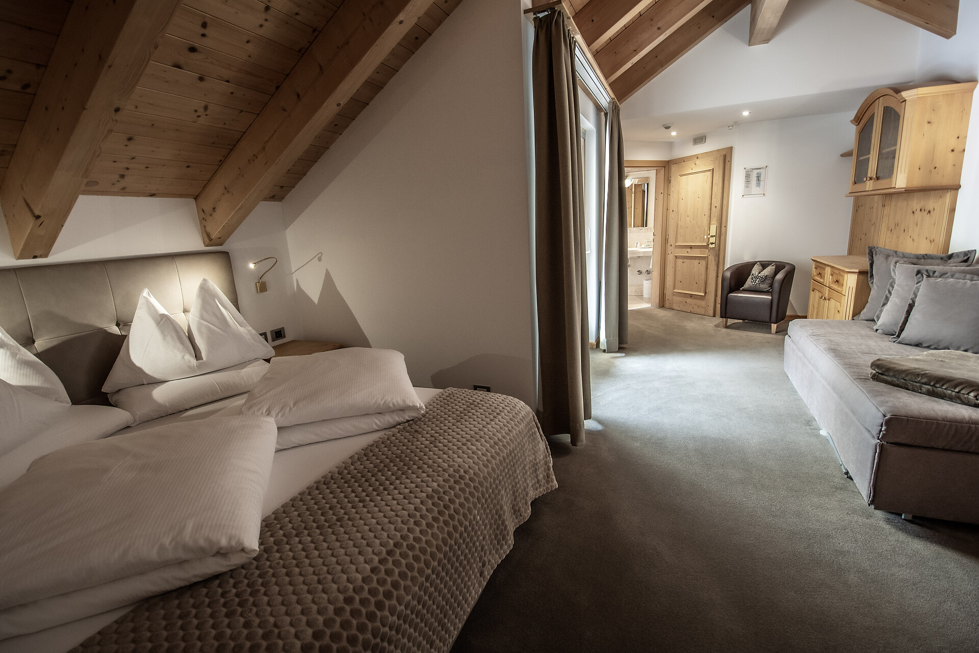 Romantik room without four poster bed