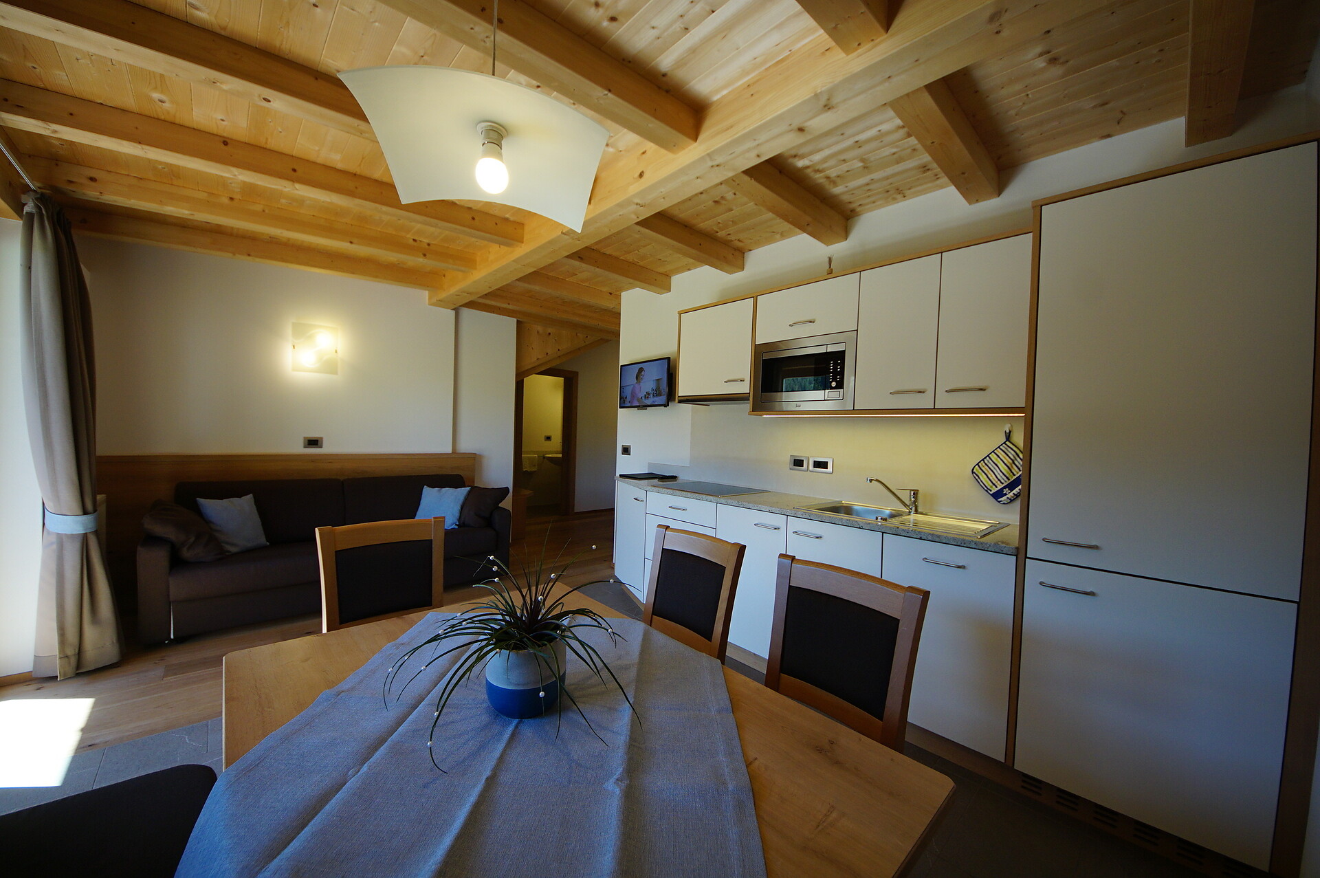Apartment 6
