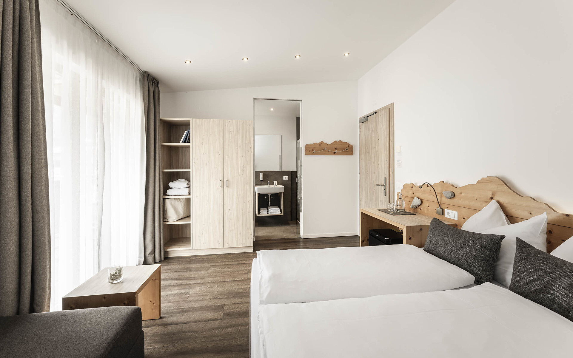 DOUBLE ROOM SUPERIOR MOUNTAIN