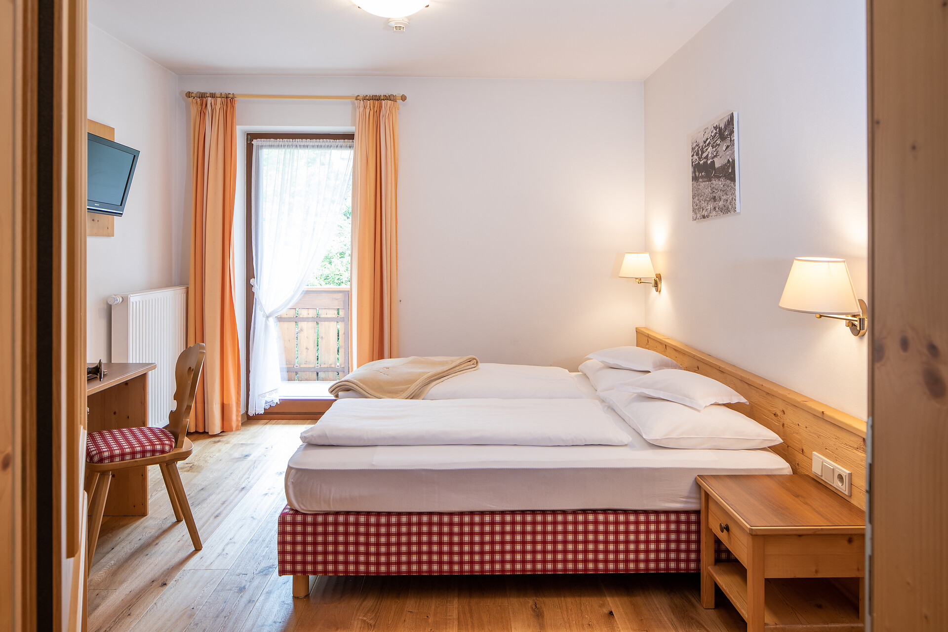 standard room for two people