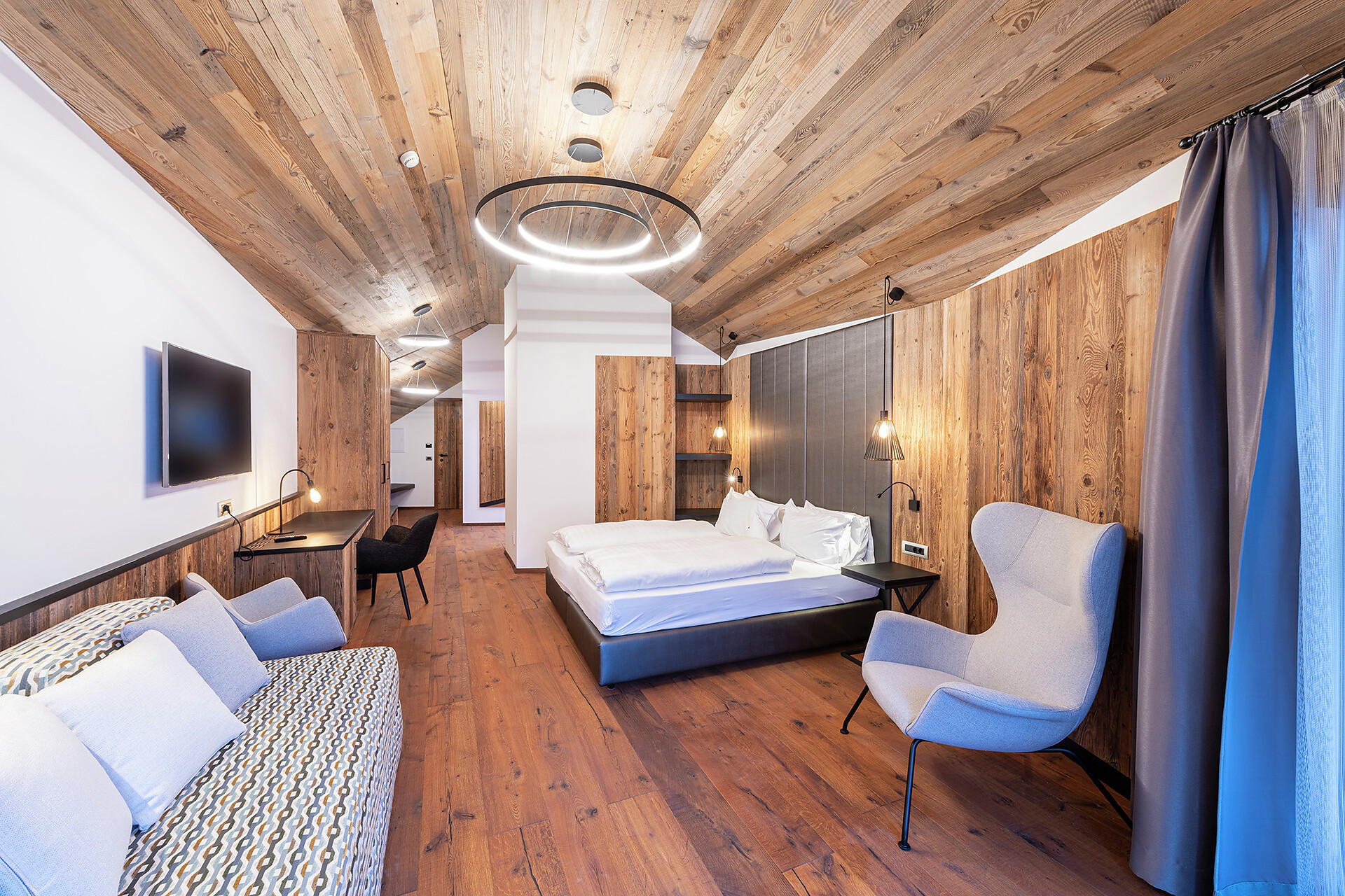 Suite Cir
