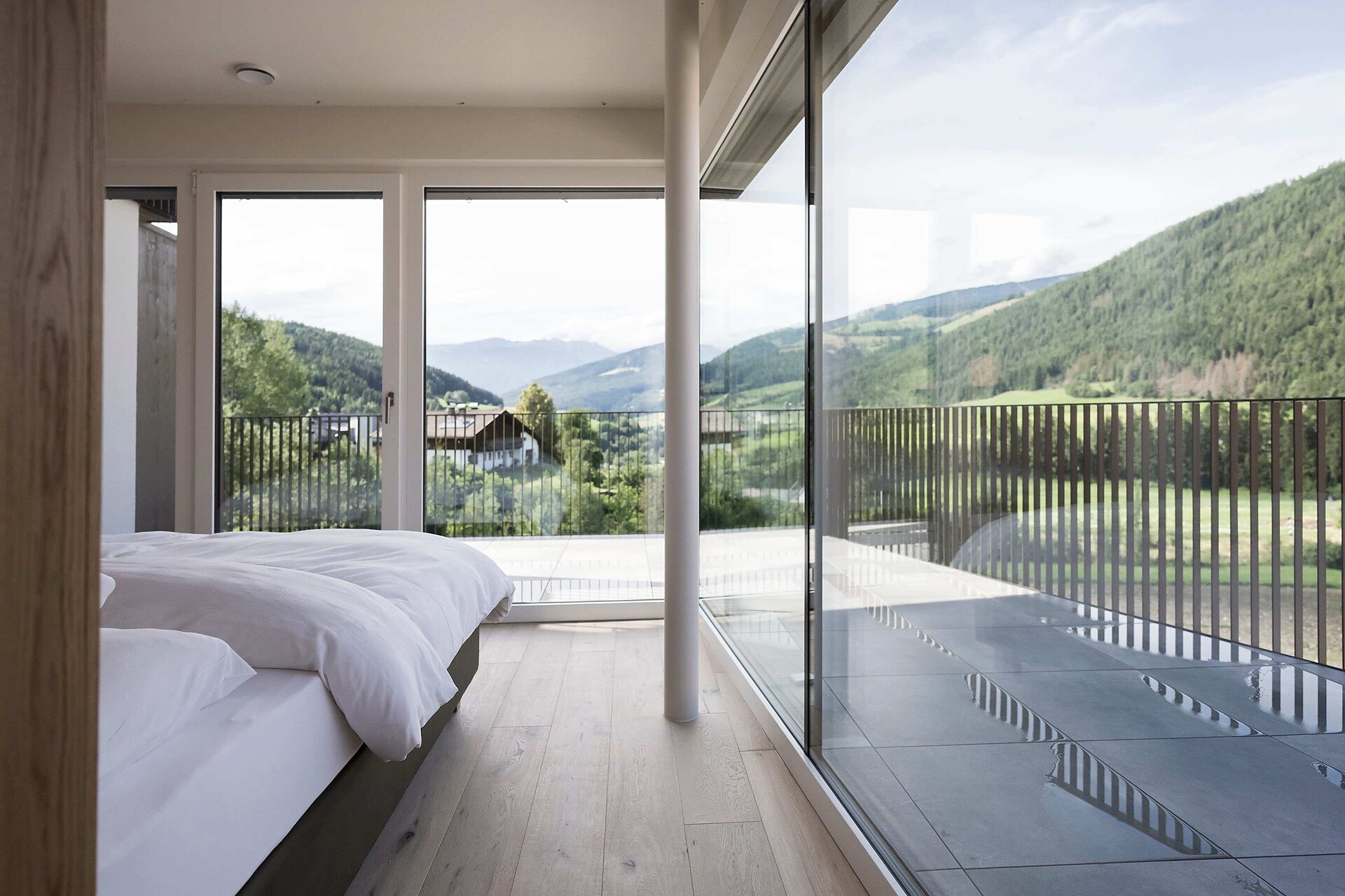 Living Deluxe M