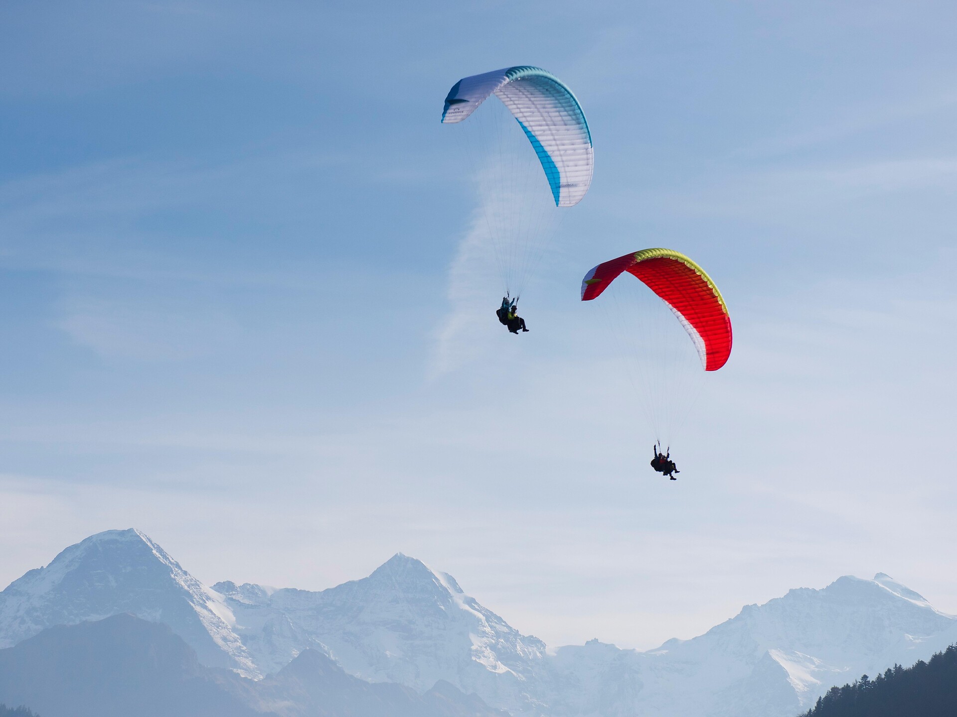 Tandem-Gleitschirmflug in Meransen