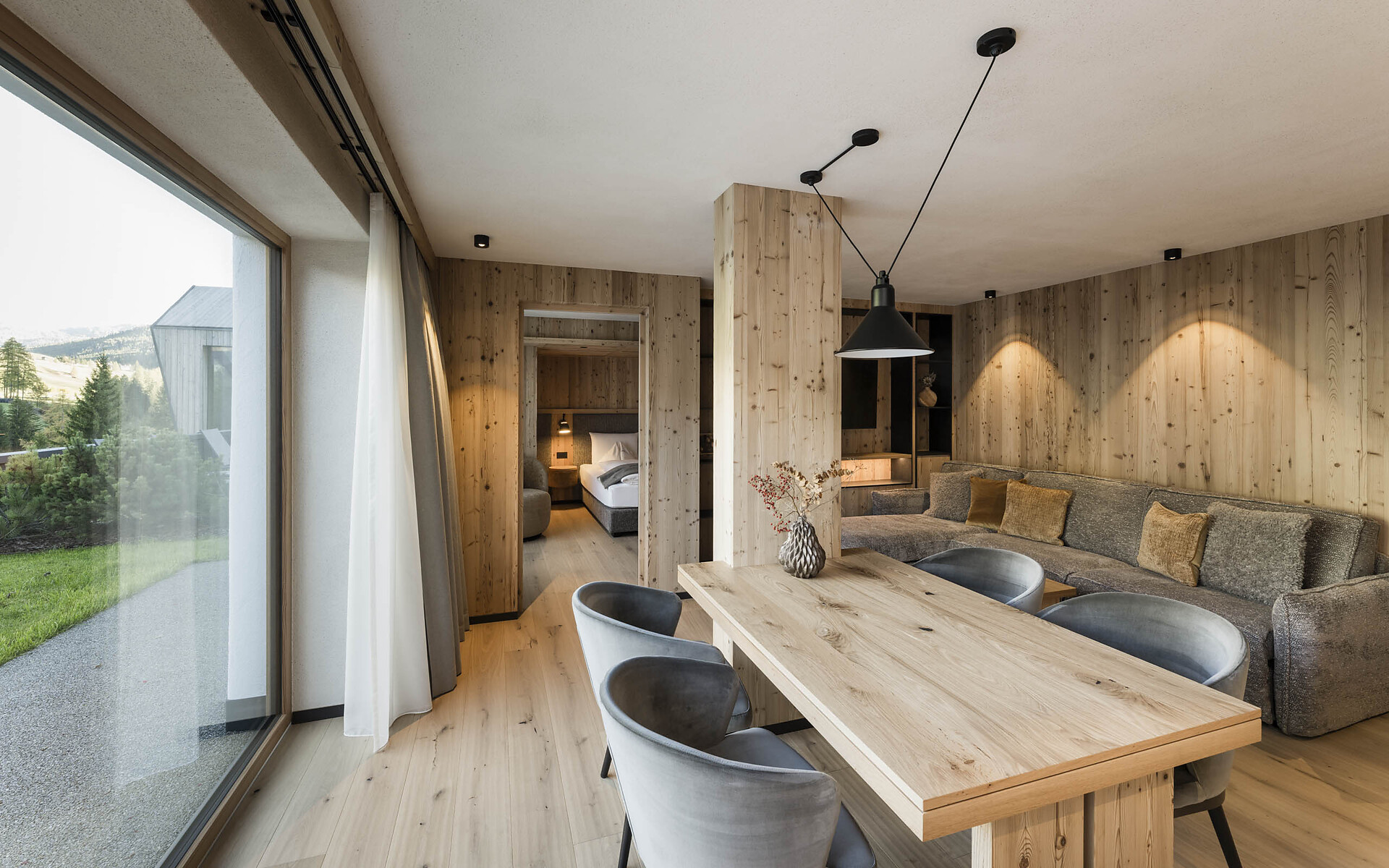 Deluxe Apartment 107