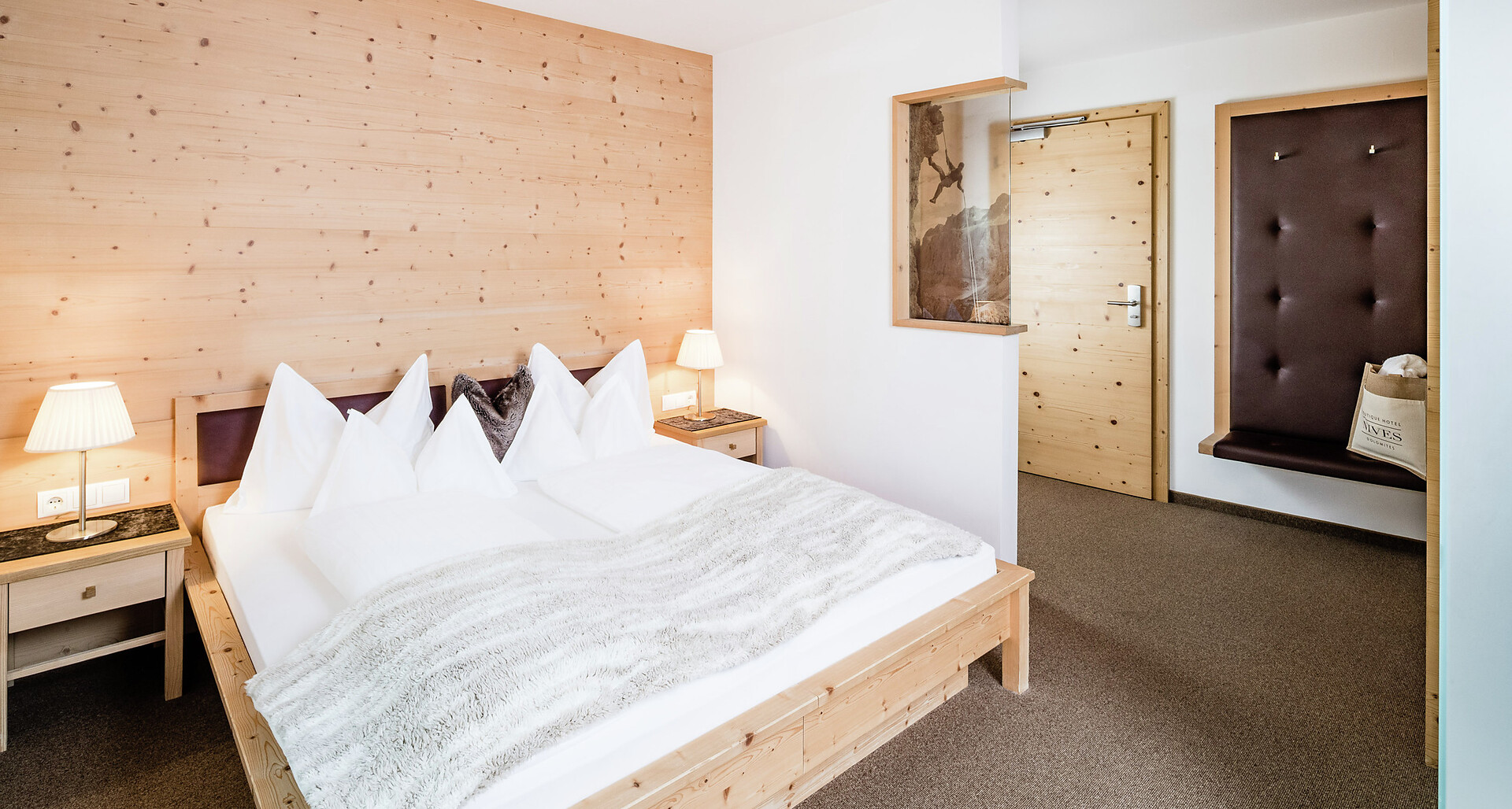 Comfort room