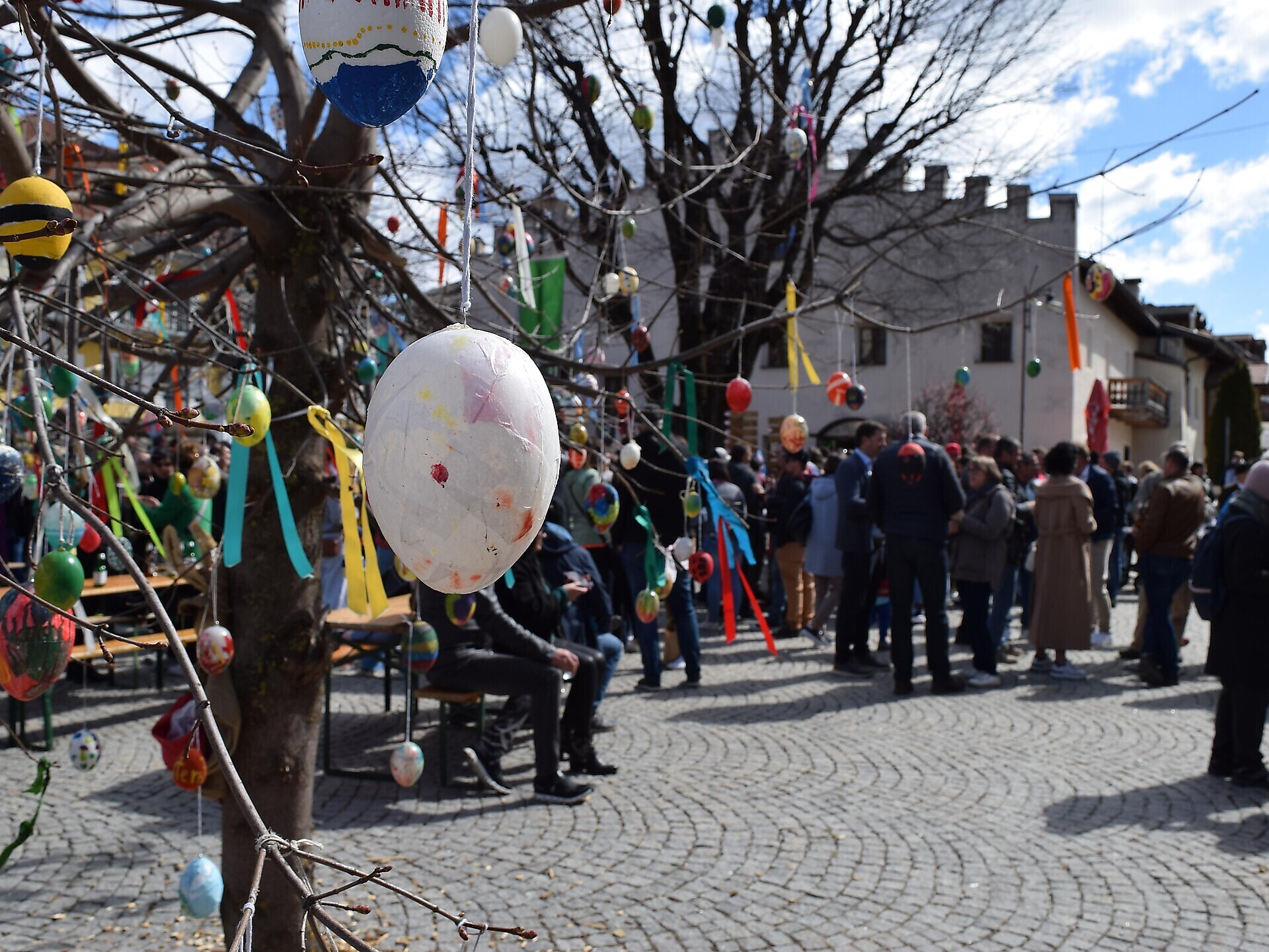 Traditionelles Preisguffen am Ostersonntag der Bauernjugend Niederdorf - Dolomitenregion 3 Zinnen - #2 - suedtirol.info
