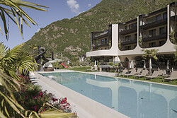 Amaris Suites