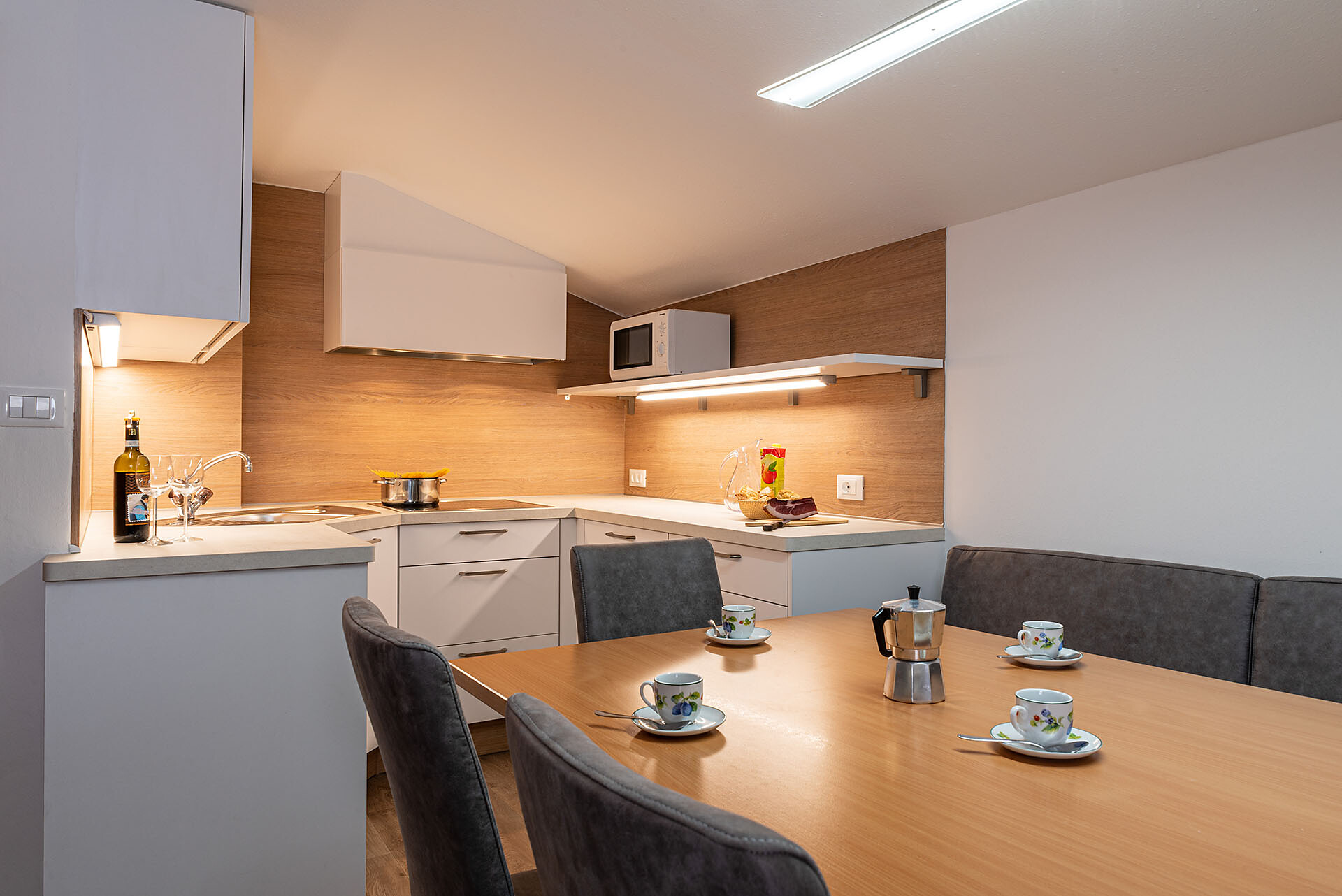 Apartment with 3 bedrooms and balcony