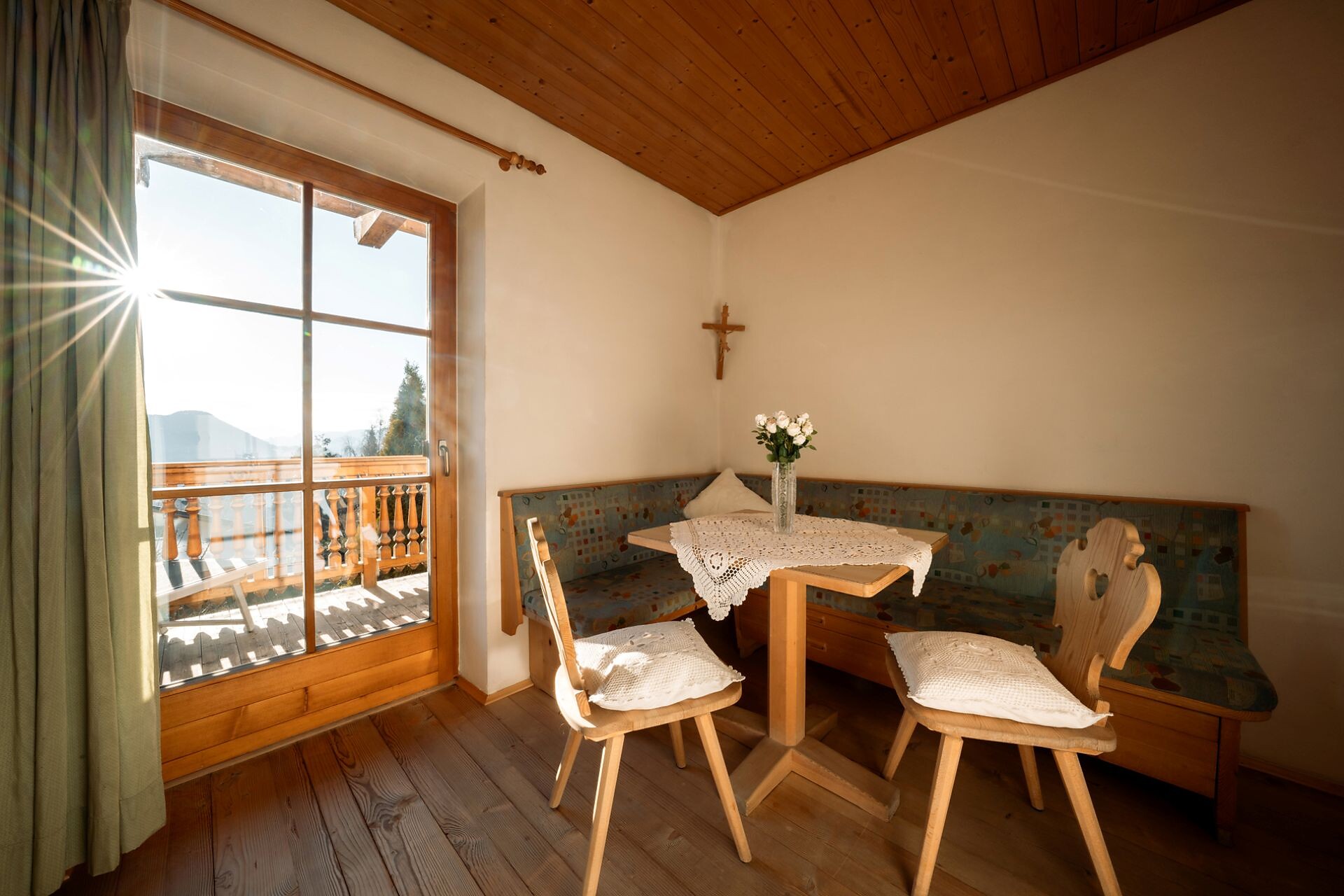 Appartment with balcony verso Sud, beautiful view to the mountains