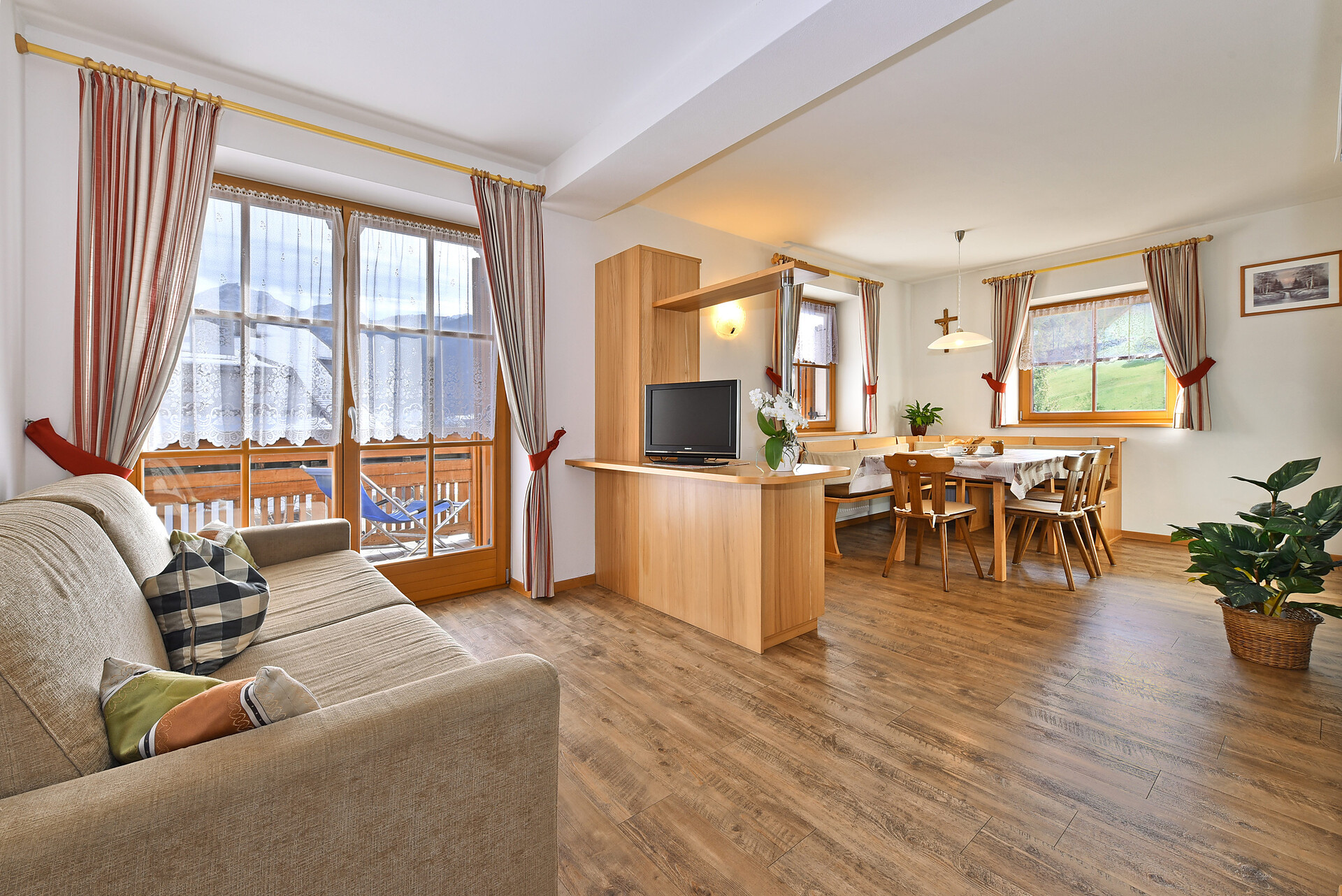 Apartament for 4-8 persones