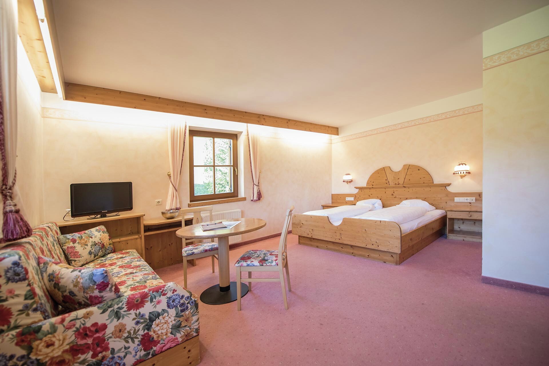 Tyrolean Room