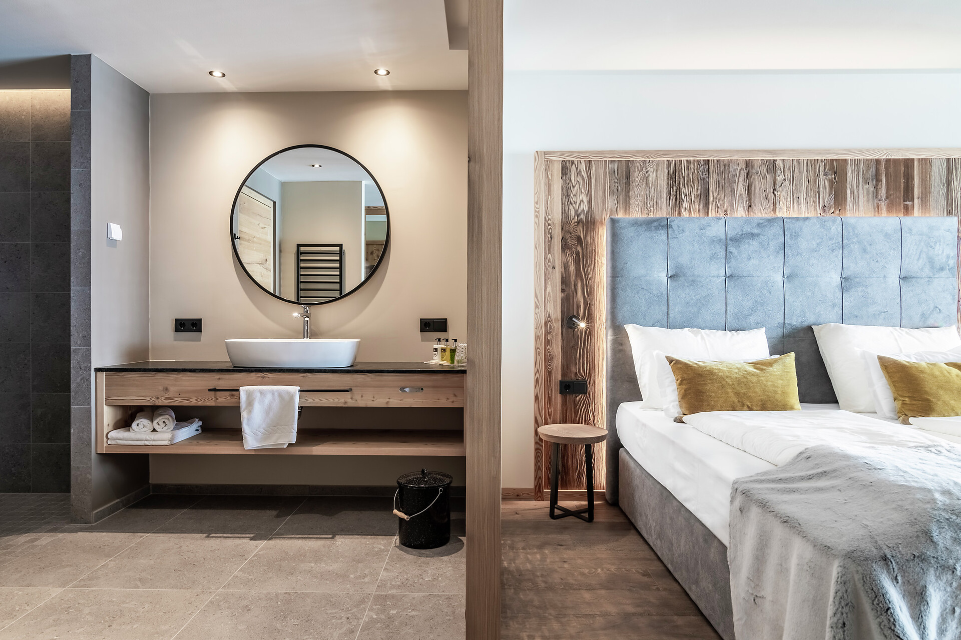 Alpine Suite - M